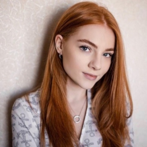 Meet your Posher, Sarah - Picture 1 of 1